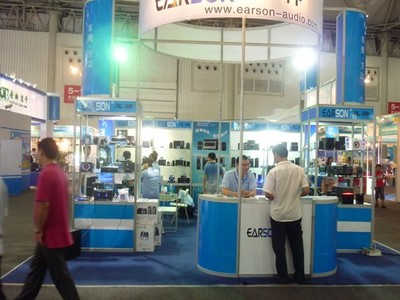 耳神音箱攜亮劍系列閃耀東莞時尚消費(fèi)電子產(chǎn)品展，引領(lǐng)家用電器銷售新潮流